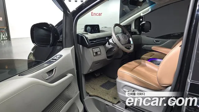 Hyundai Staria Staria Lounge 7 мест — Фото автомобиля 8