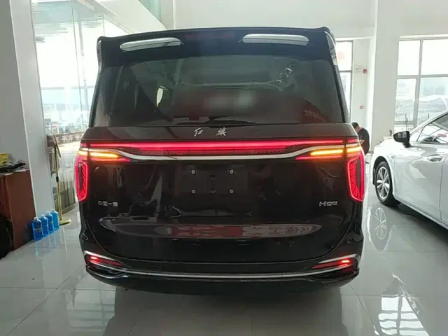Hongqi HQ9 — Фото автомобиля 5