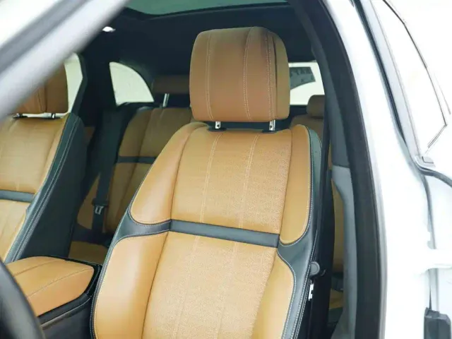 Land Rover Range Rover Velar — Фото автомобиля 12