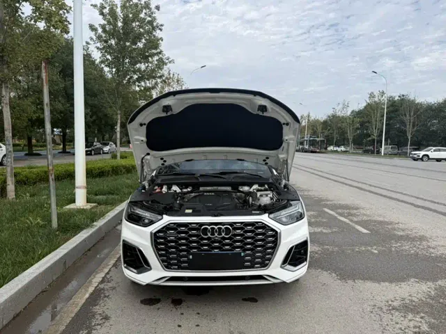 Audi Q5L Sportback — Фото автомобиля 4