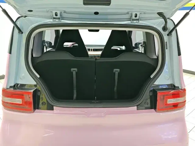 Wuling Hongguang Mini EV — Фото автомобиля 4