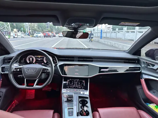 Audi A7L — Фото автомобиля 6