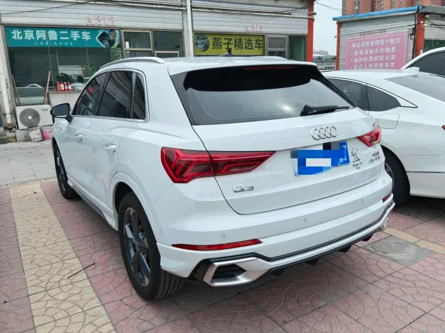 Audi Q3 — Фото автомобиля 11