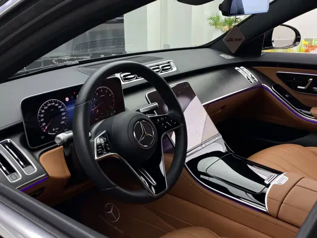 Mercedes-Benz S-Class — Фото автомобиля 19