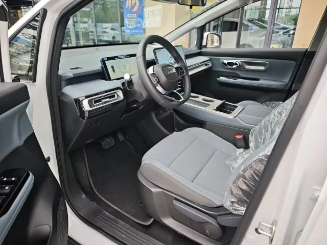 GAC Aion Y — Фото автомобиля 7