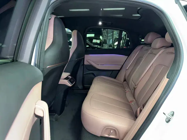Nio EC6 — Фото автомобиля 9