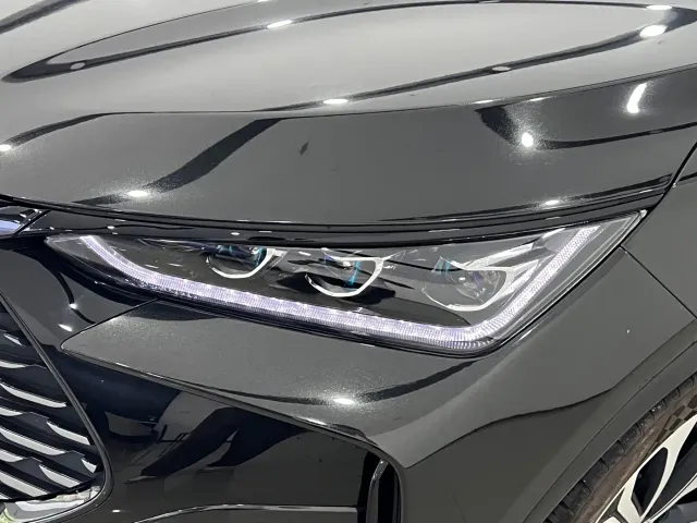 BYD Tang — Фото автомобиля 3