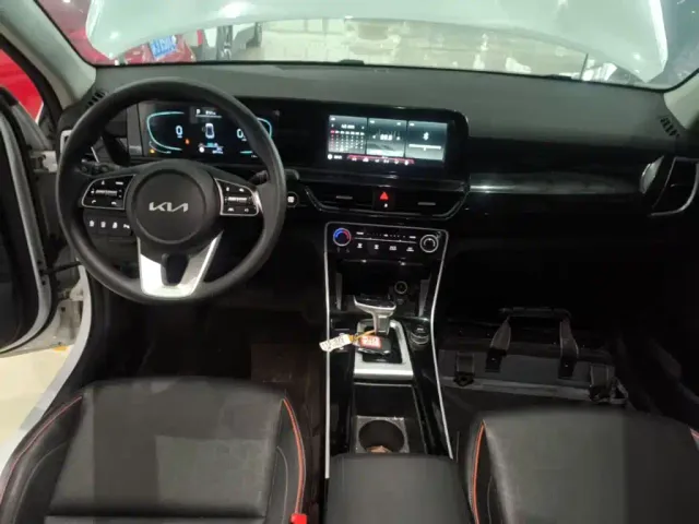 Kia Seltos — Фото автомобиля 9