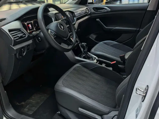Volkswagen T-Cross — Фото автомобиля 8