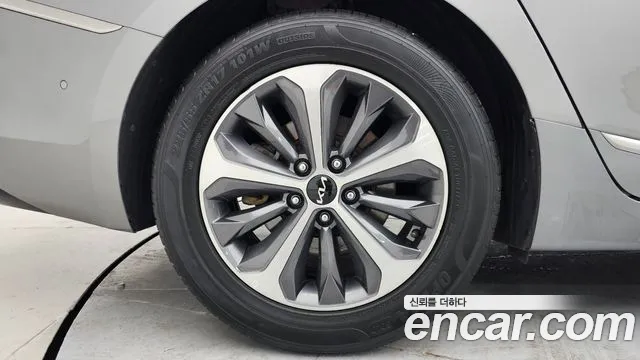 Kia K8 K8 Hybrid — Фото автомобиля 5