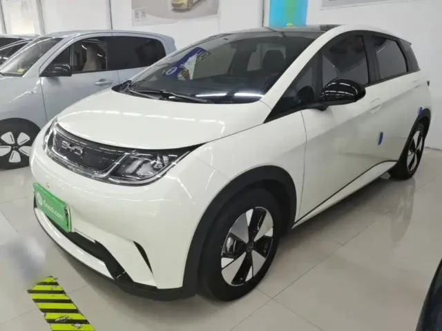 Фотография автомобиля — BYD Dolphin