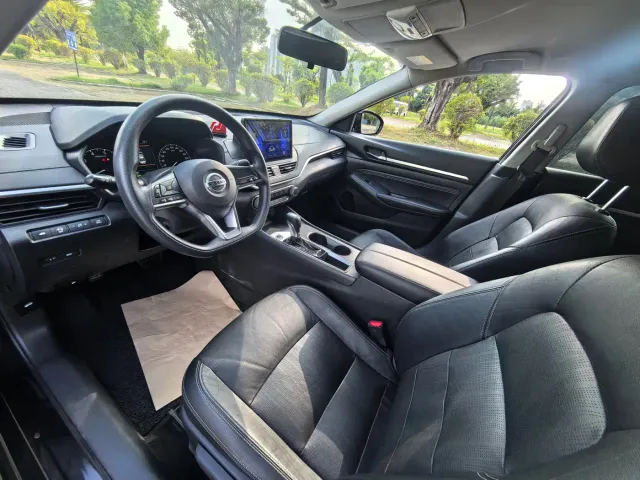 Nissan Teana — Фото автомобиля 5
