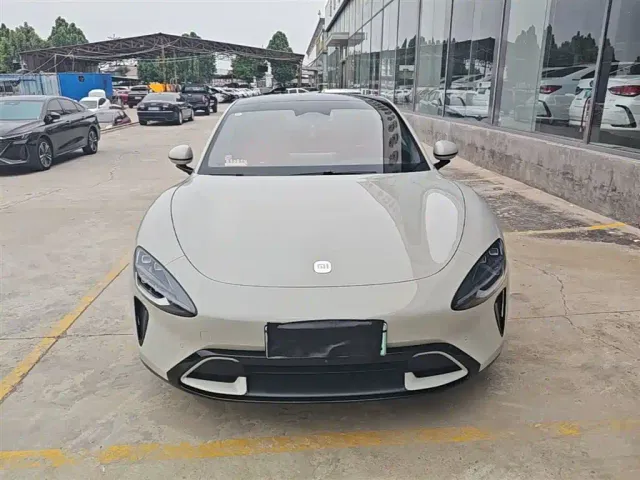 Xiaomi SU7 — Фото автомобиля 2
