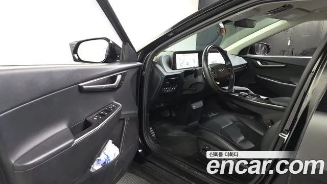 Kia EV6 — Фото автомобиля 10
