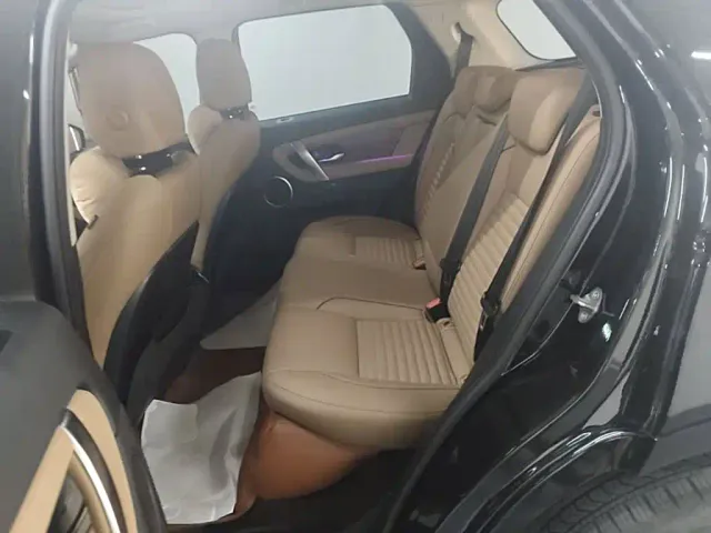 Land Rover Discovery Sport — Фото автомобиля 12
