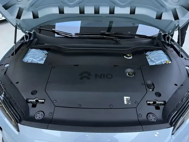Nio ET5 — Фото автомобиля 10