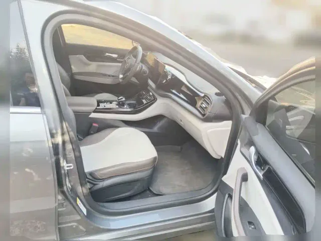 BYD Qin PLUS — Фото автомобиля 10
