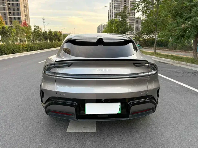 Xiaomi YU7 — Фото автомобиля 8