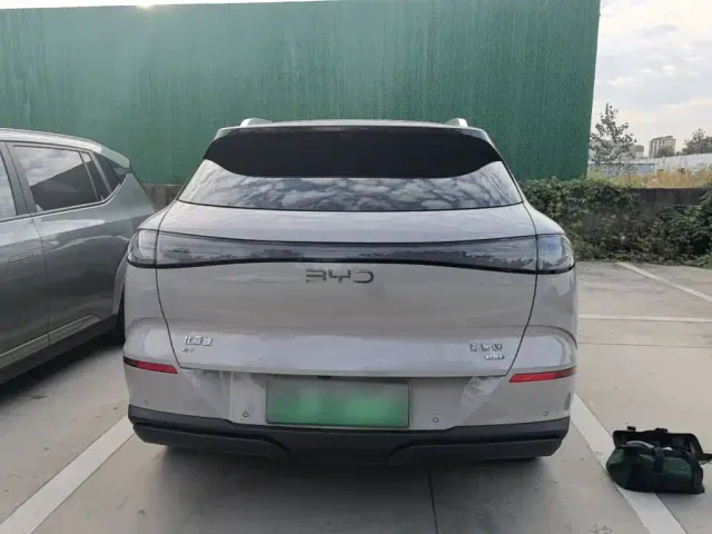 BYD Sealion 06 — Фото автомобиля 5