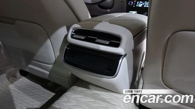 Genesis G80 Бензин 2.5 турбо AWD — Фото автомобиля 23