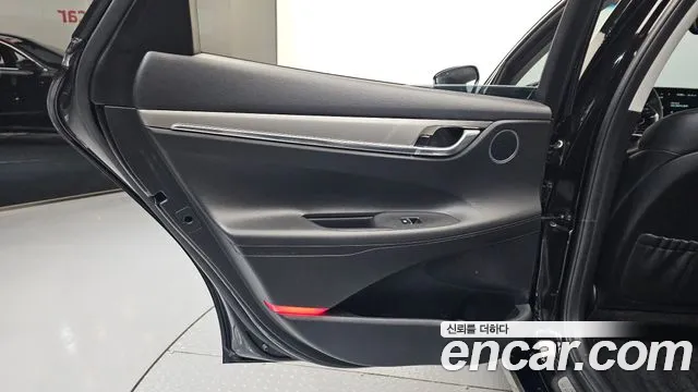 Hyundai Grandeur Новый Grandeur IG 3.0 LPi (Для проката) — Фото автомобиля 21