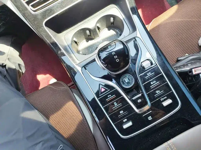 BYD Qin PLUS — Фото автомобиля 13