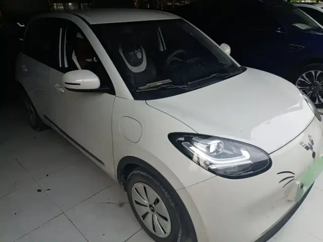 Wuling Bingo — Фото автомобиля 3