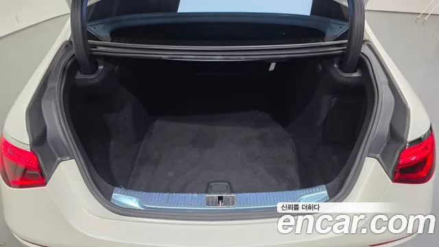 Mercedes-Benz S-Class — Фото автомобиля 20