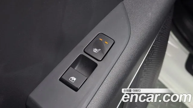 Kia Niro — Фото автомобиля 27