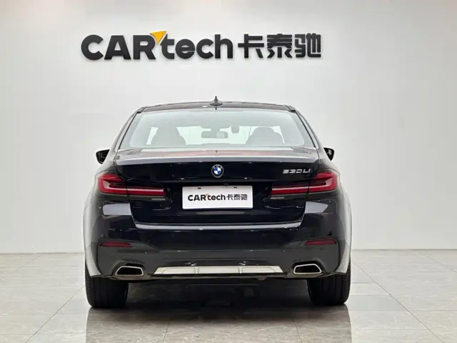 BMW 5 Series — Фото автомобиля 4