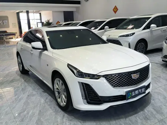 Cadillac CT5 — Фото автомобиля 3