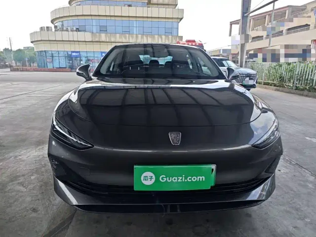 Roewe D7 — Фото автомобиля 2
