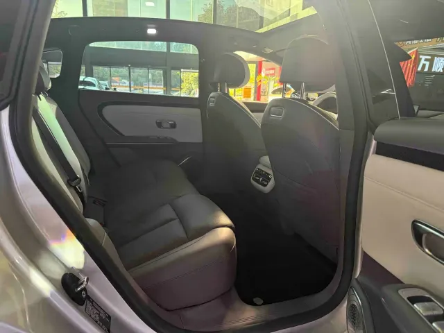 Changan Qiyuan A06 — Фото автомобиля 15