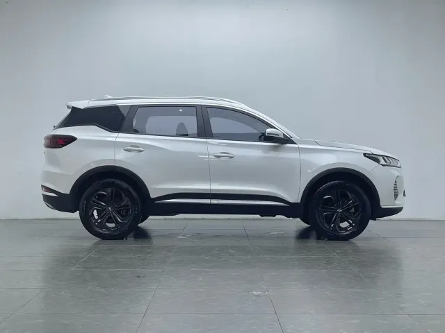 Chery Tiggo 7 2023 1.5T CVT New Dynamic Edition — Фото автомобиля 9