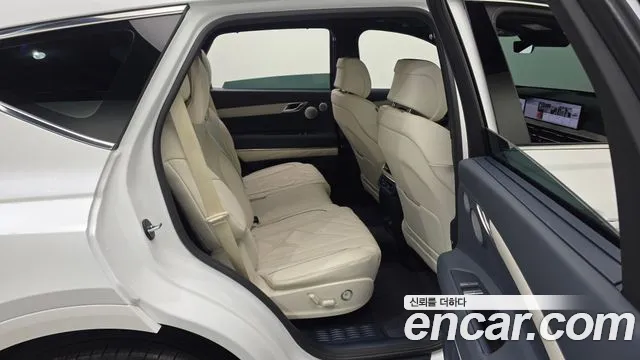 Genesis GV80 — Фото автомобиля 12