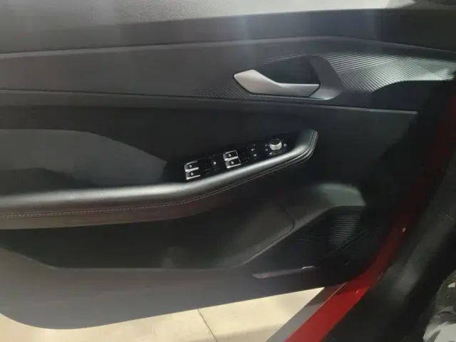 Geely Binrui — Фото автомобиля 7