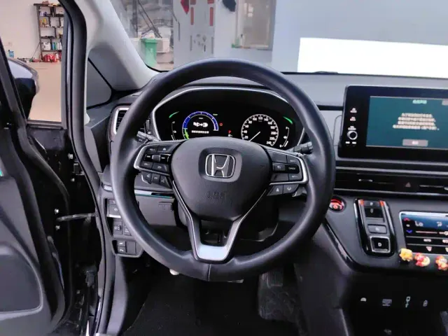 Honda Odyssey — Фото автомобиля 15
