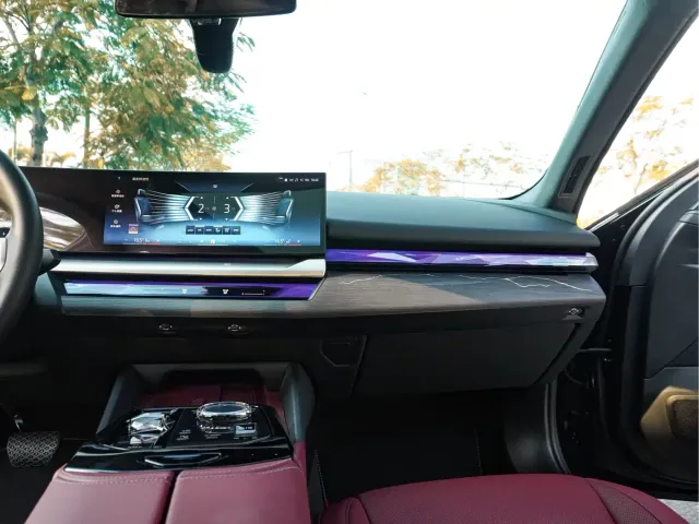 BMW 5 Series — Фото автомобиля 19
