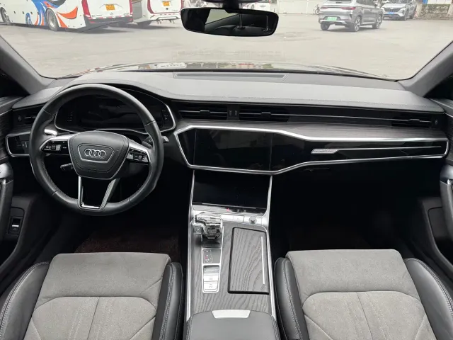 Audi A6L — Фото автомобиля 6
