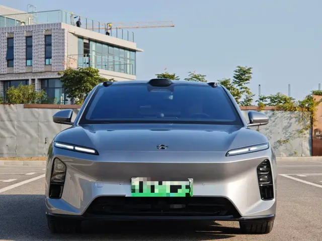 Nio ET5 Touring — Фото автомобиля 4