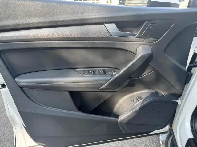Audi Q5L — Фото автомобиля 14
