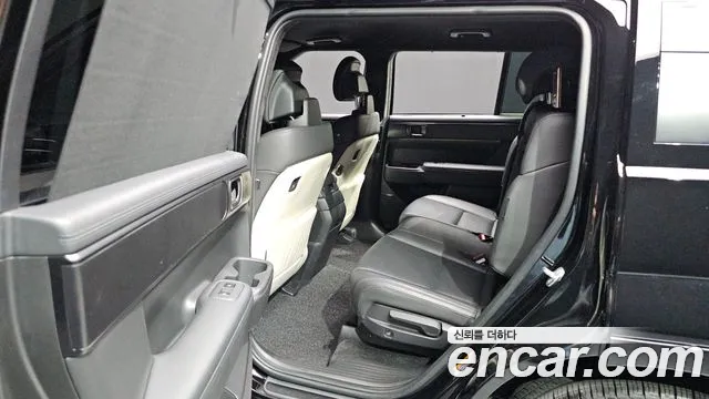 Hyundai Santafe Santa Fe (MX5) Бензин 2.5T 4WD — Фото автомобиля 19