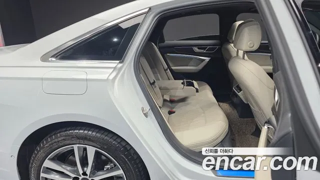 Audi A6 C8 — Фото автомобиля 17