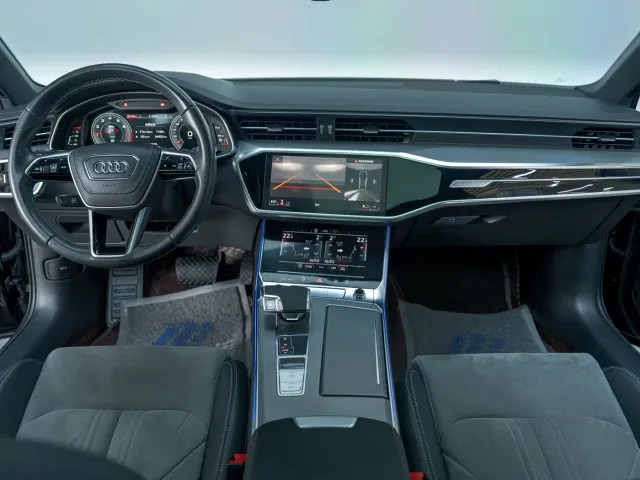 Audi A6L — Фото автомобиля 10