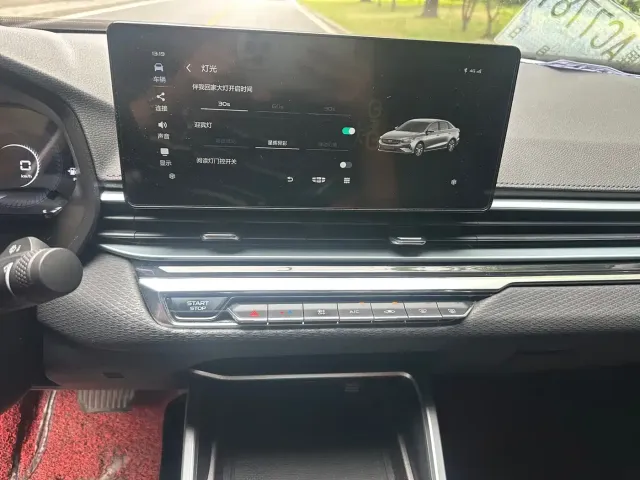 Geely Emgrand — Фото автомобиля 7