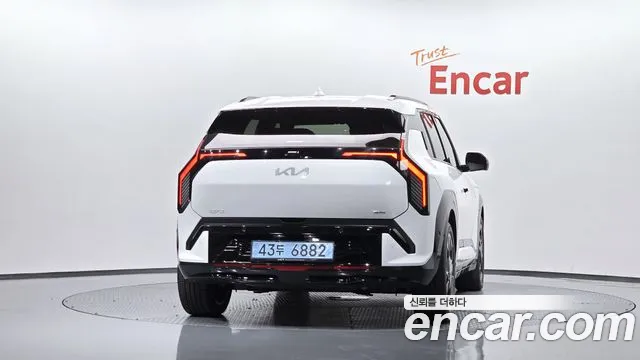 Kia EV3 — Фото автомобиля 4