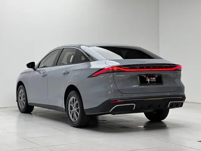 Geely Galaxy L6 — Фото автомобиля 6