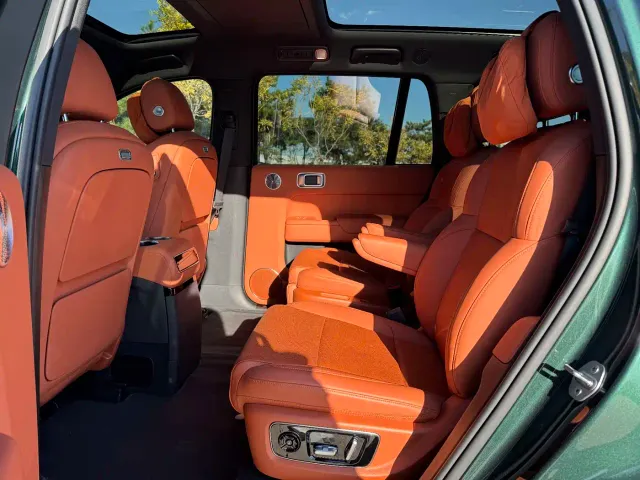 Li Auto L9 — Фото автомобиля 21