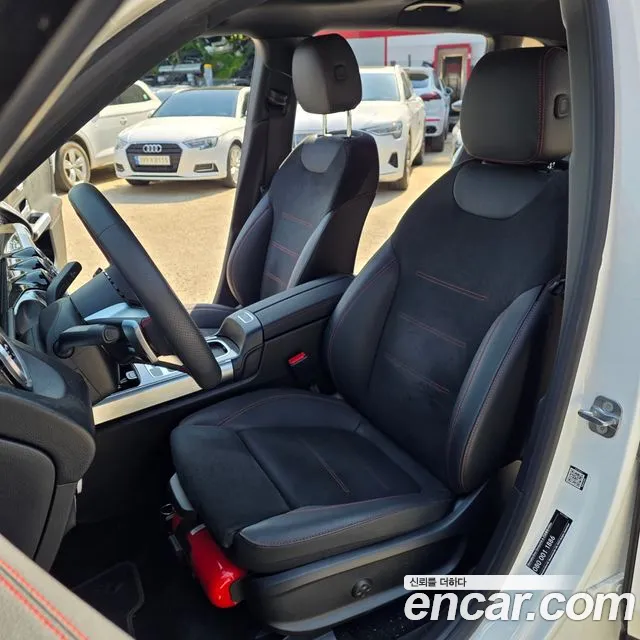 Mercedes-Benz EQB X243 — Фото автомобиля 10
