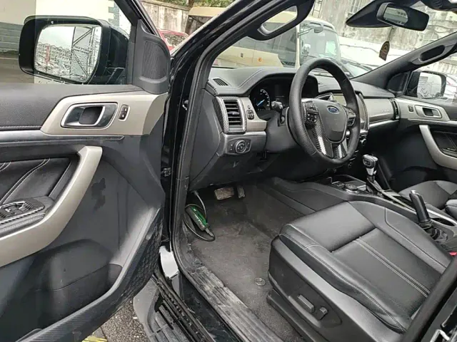 Ford Everest — Фото автомобиля 15